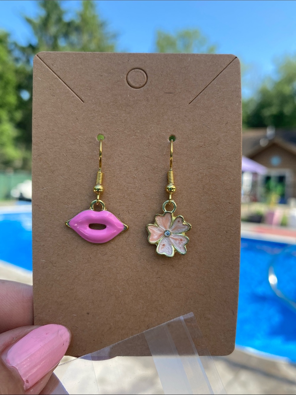 Pink Lip & Flower Dangle Earrings - Gold Accents
